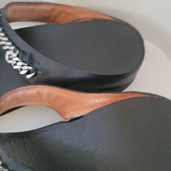 Fitflop Black Fino Chain thong flipflop comfort sandals Size 10 Leather - Picture 3 of 5